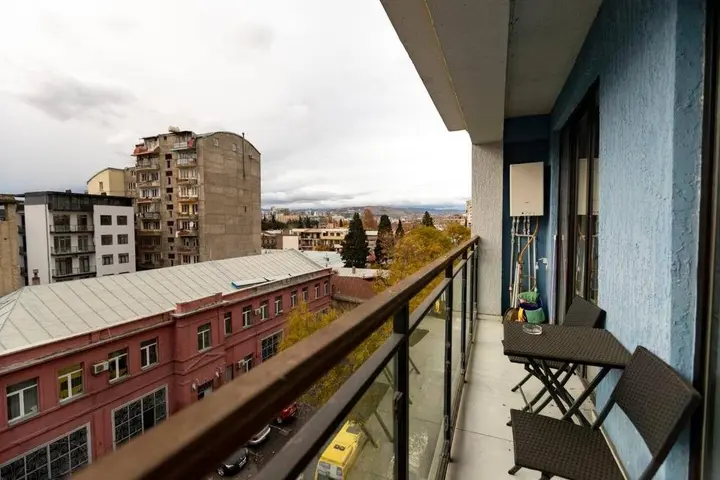 Тбилиси: Luminous Studio Apt W Balcony In Old Tbilisi