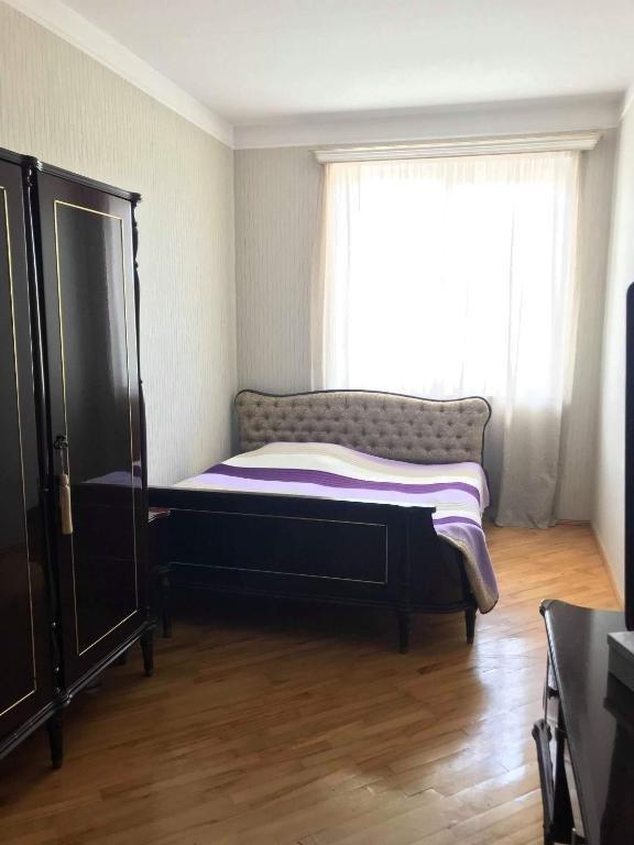 Кутаиси: 3-Room Flat In Kutaisi