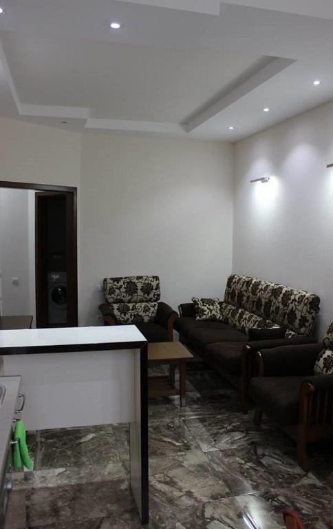 Батуми: Apartment on Rustaveli 17