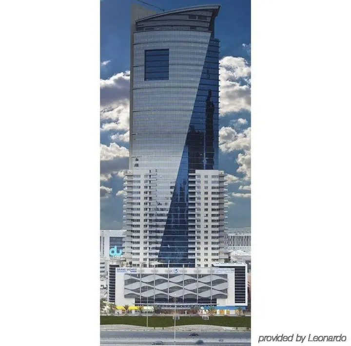 Дубай: Grand Midwest Tower