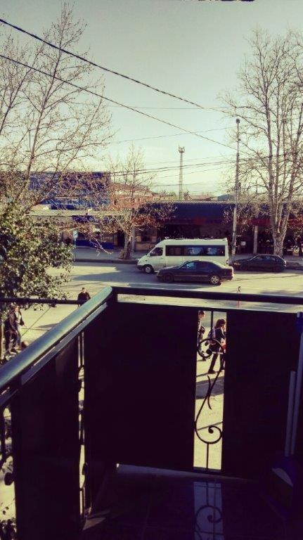 Кутаиси: Ilia Chavchavadze Avenue # 48