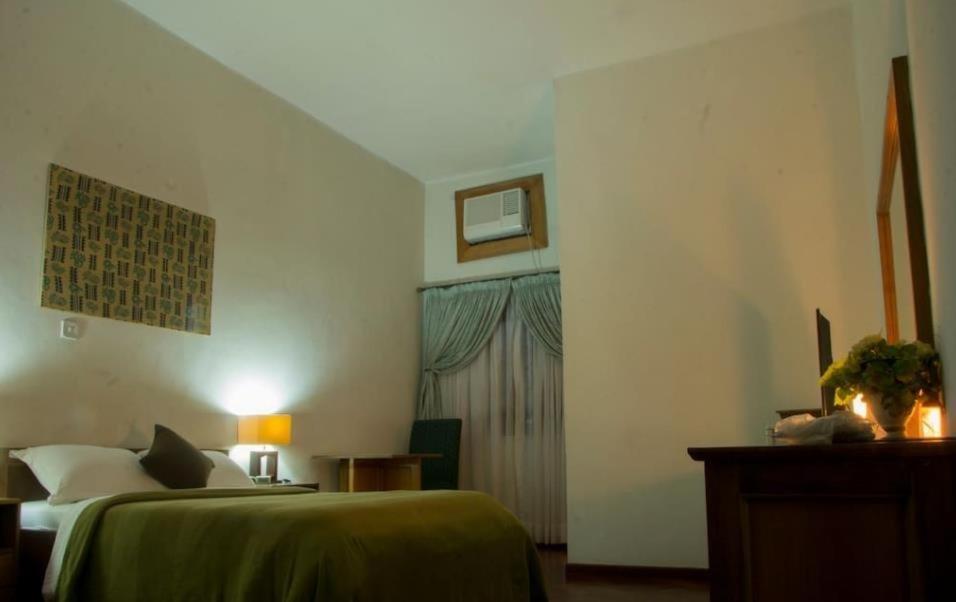 Кутаиси: Modern I Comfortable Connecting Room