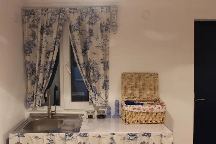 Кутаиси: House N 33