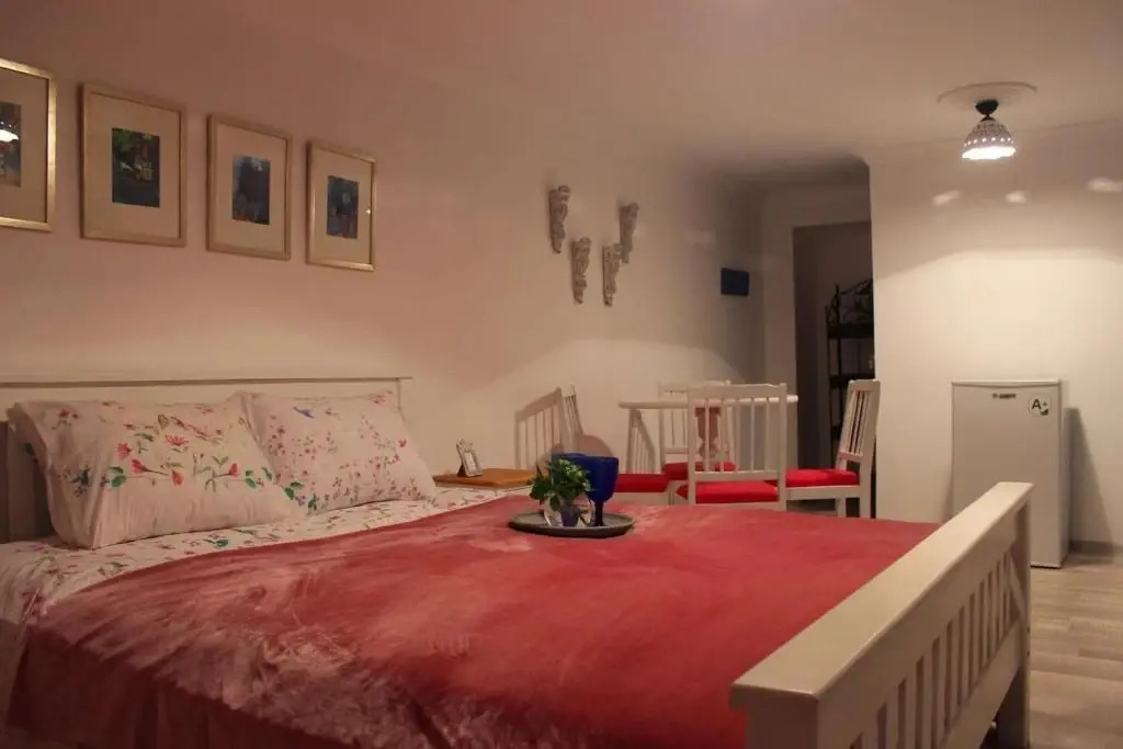 Кутаиси: House N 33