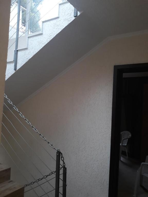 Уреки: Kaprovani Star Apartament