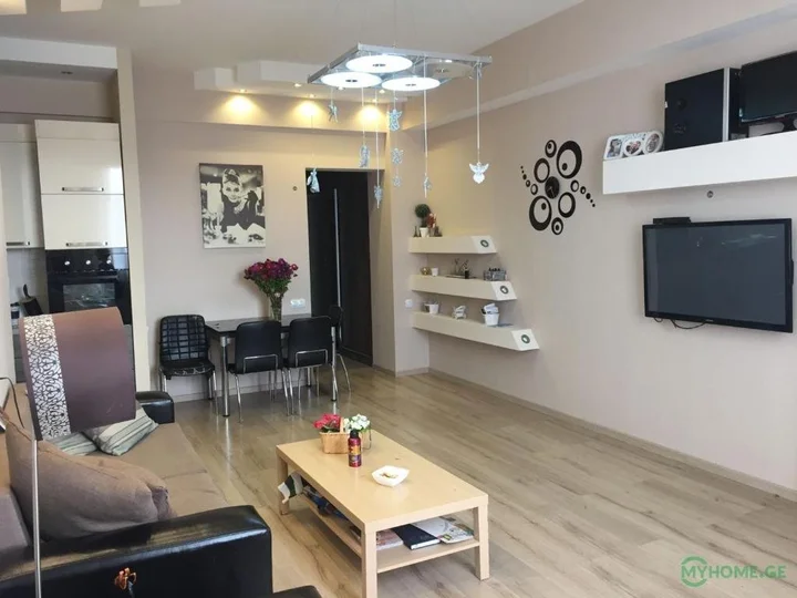 Тбилиси: 2 Bedroom Home