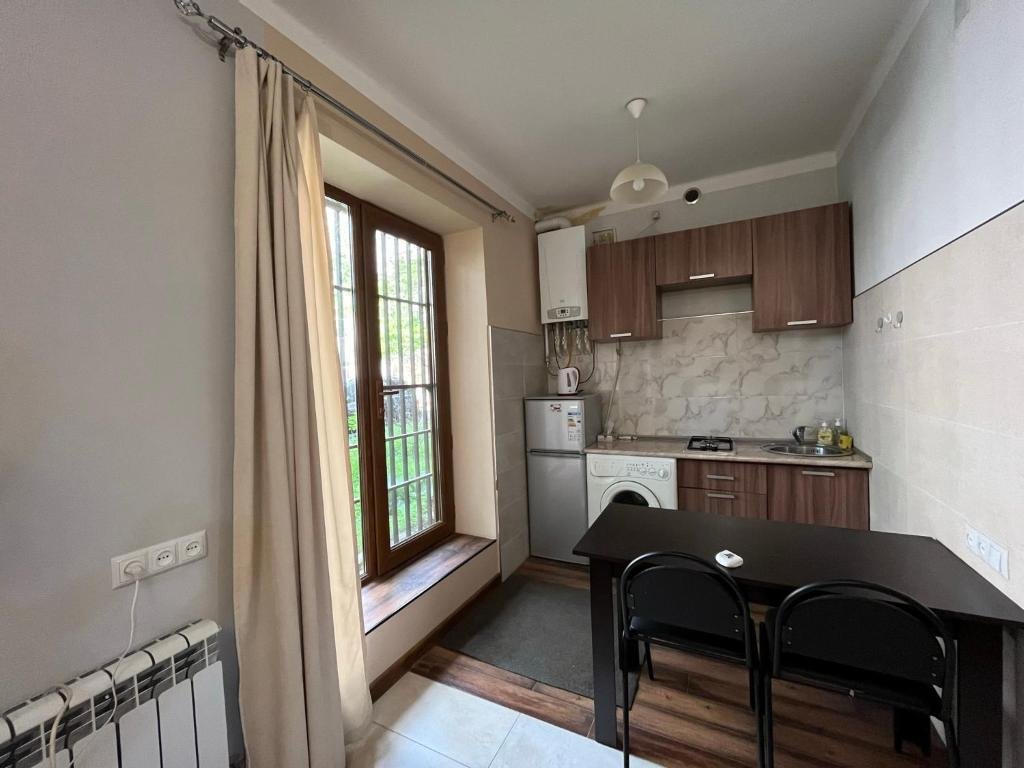Ереван: Mergelyan Park Apartment
