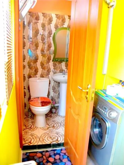 Тбилиси: Apartment on Leonidze 9