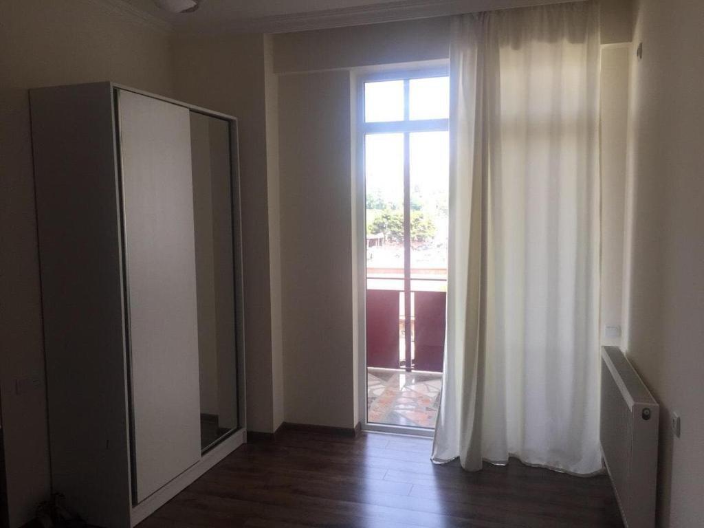 Тбилиси: 3 rooms Apartments