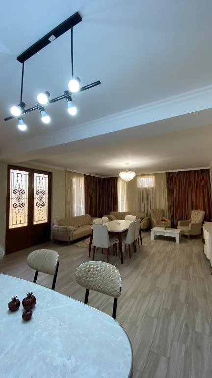 Кутаиси: Andro's Guesthouse