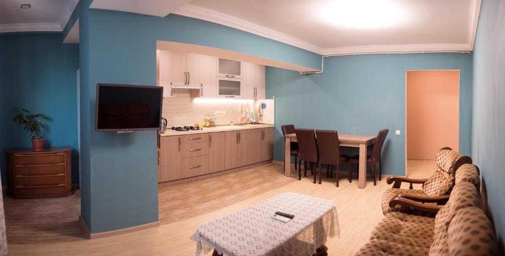 Beautiful apartment of the Republic Square — фото 1