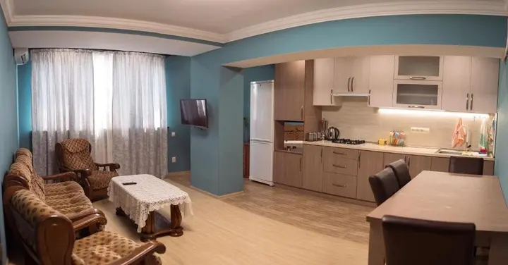 Ереван: Beautiful apartment of the Republic Square