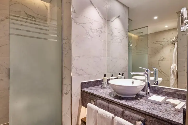 Шейх Заед Сити: Crowne Plaza West Cairo