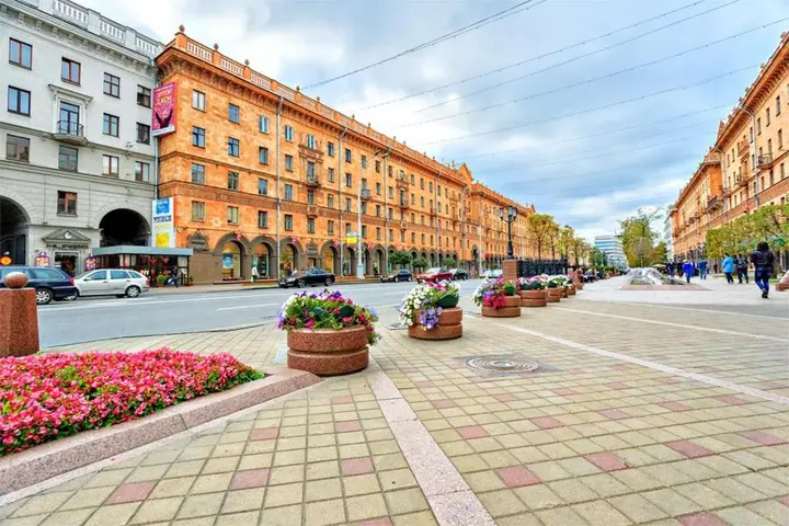 Минск: Apartment with terrace in historical centre