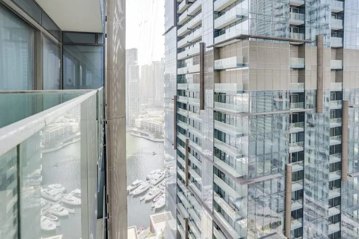 Дубай: Contemporary Apt in Marina Gate Infinity Pool!