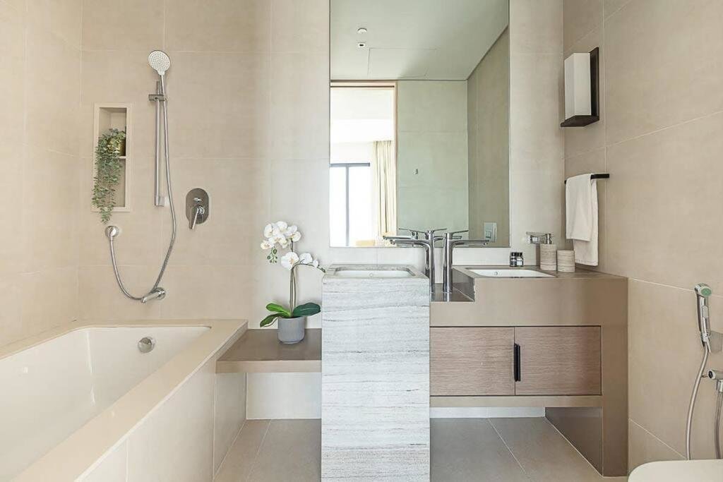 Дубай: Frank Porter - The Address JBR