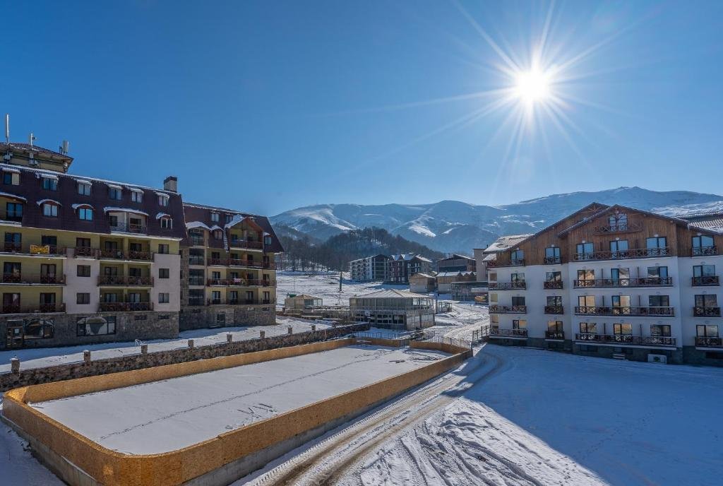 Snow Pine Suite - 4 Star Resort — фото 4