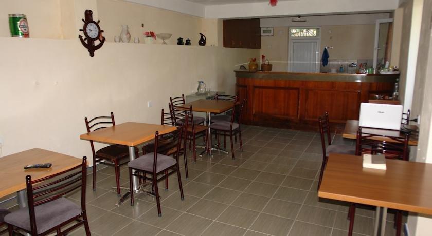 Гонио: Sanni Guest House