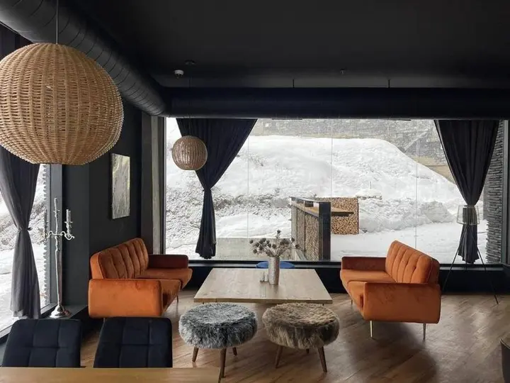 Гудаури: Ski Resort Suite Vacation Home Marshal In Gudauri