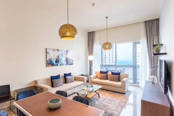 Дубай: Deluxe Holiday Homes - Bay Central West