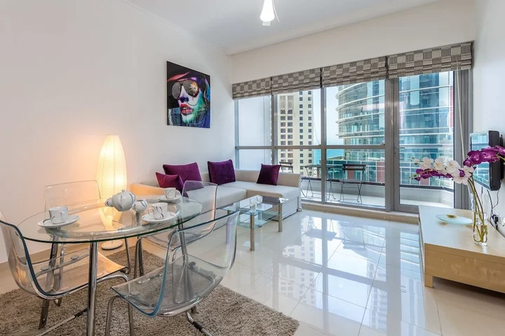 Дубай: Deluxe Holiday Homes - Bay Central West