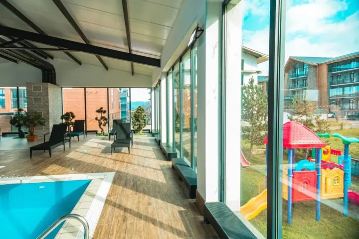 Бакуриани: Snow Pine Suite 4 Star Resort