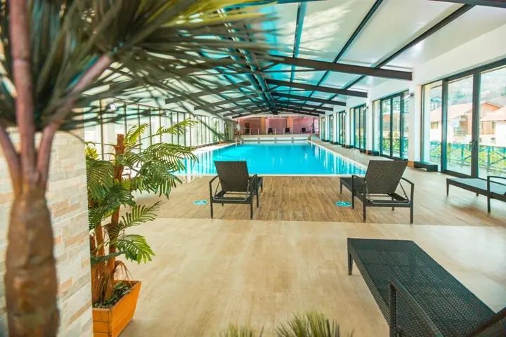 Бакуриани: Snow Pine Suite 4 Star Resort