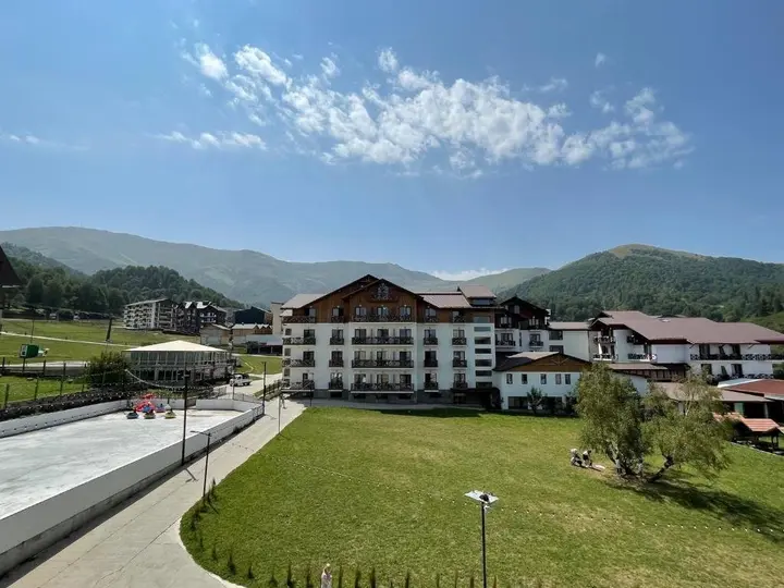 Бакуриани: Snow Pine Suite 4 Star Resort