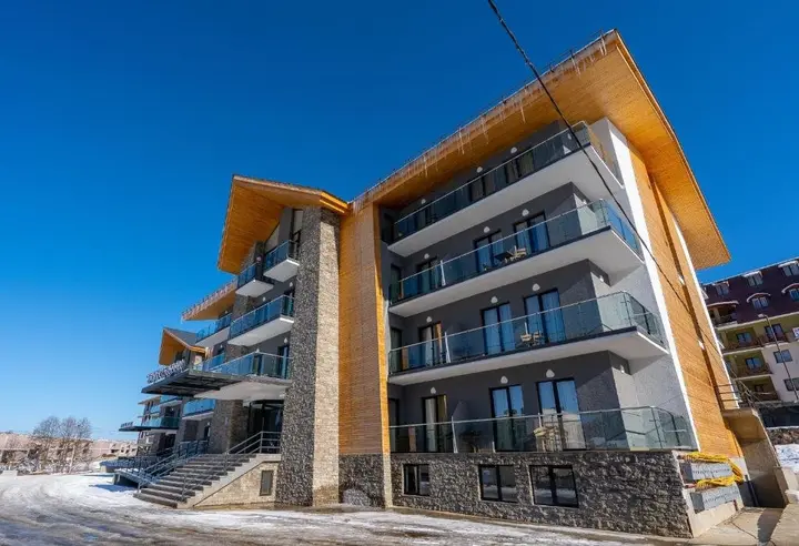 Бакуриани: Snow Pine Suite 4 Star Resort