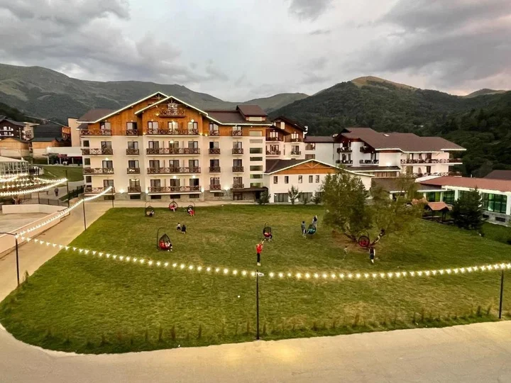 Бакуриани: Snow Pine Suite 4 Star Resort