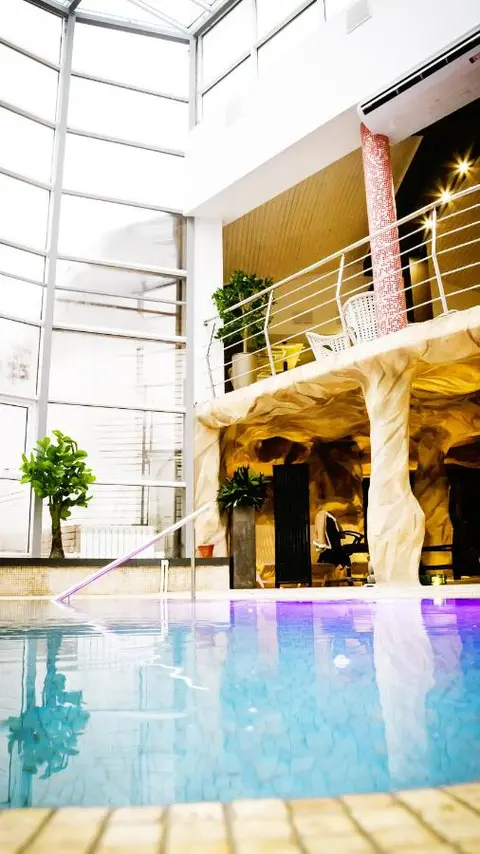 Дубки: Гостиничный комплекс Dolphin Planet Hotel & SPA