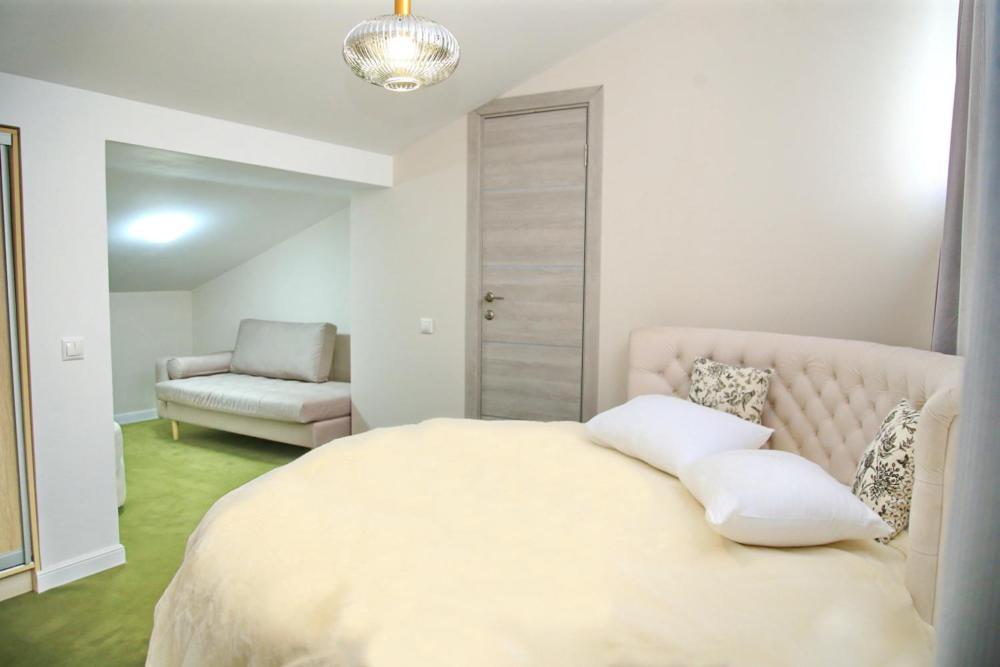 Дубки: Гостиничный комплекс Dolphin Planet Hotel & SPA