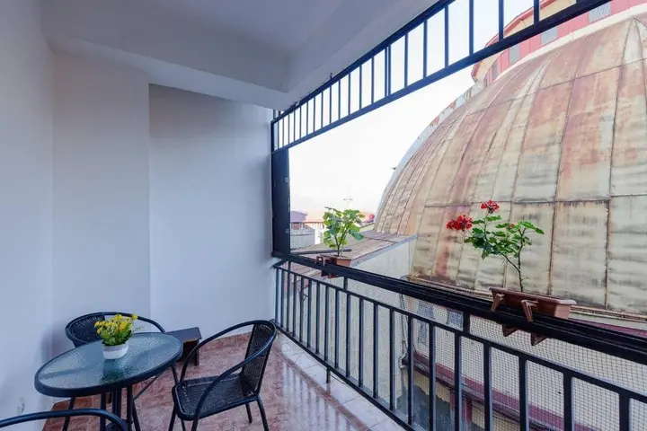 Батуми: Wehost Apartment For 8