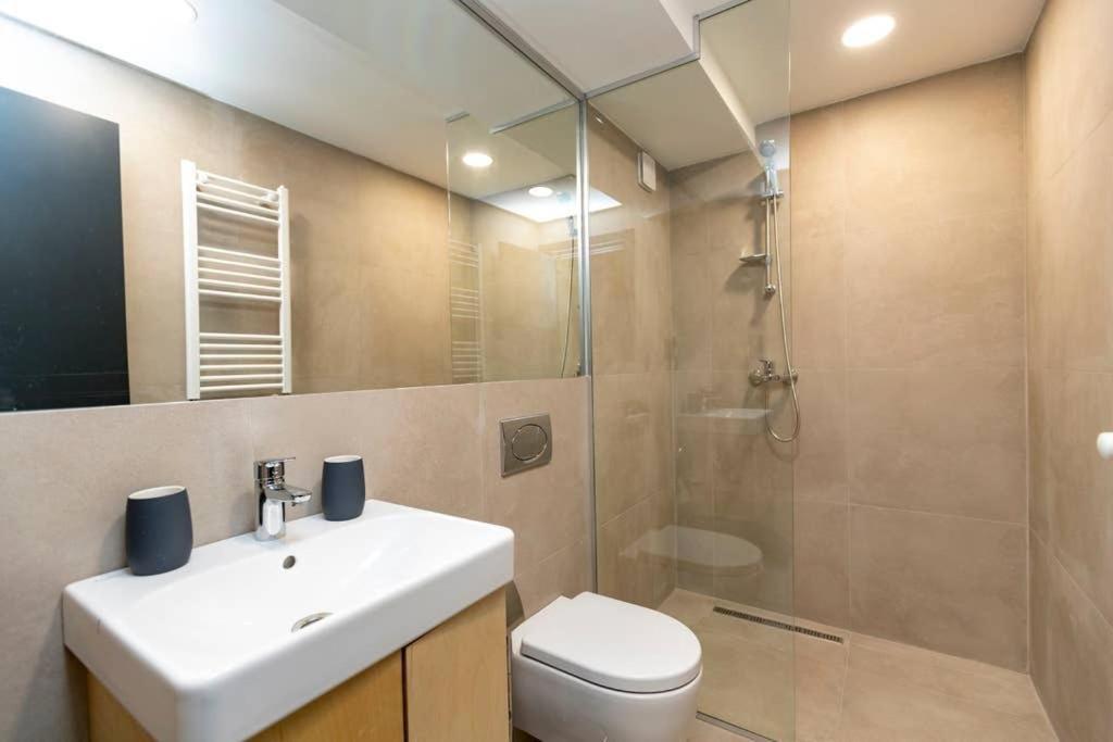 Stylish Ski In Ski Out 1Br Hotel Apt. Near Rooms Hotel In The Hills Of Bakuriani — фото 1