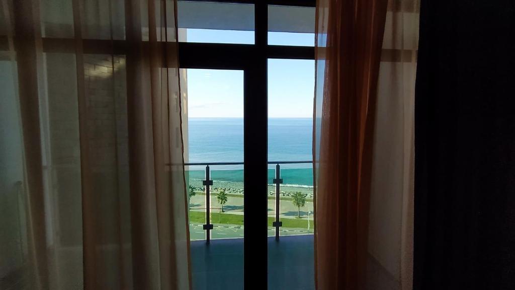 Батуми: Sea View Studio Apartment Batumi