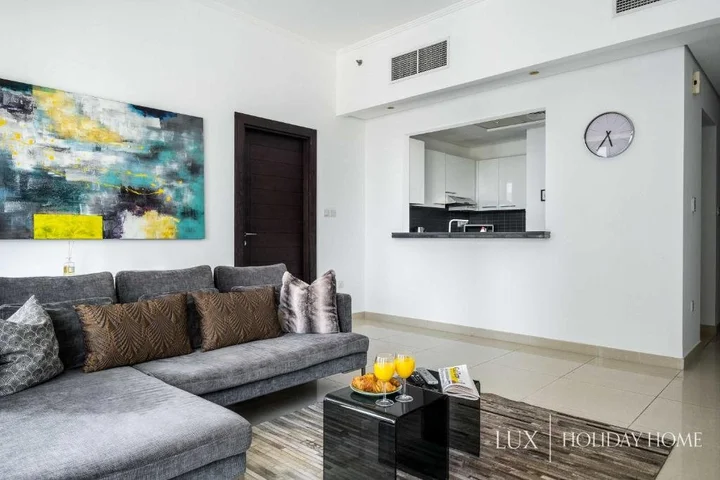 Дубай: LUX - The Modern Dubai Marina Suite 2