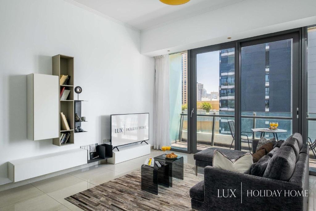 Дубай: LUX - The Modern Dubai Marina Suite 2