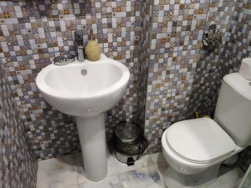 Пятигорск: Apartment Svoi