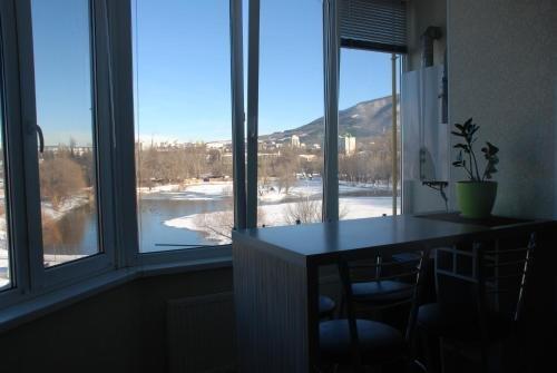 Пятигорск: Apartment Svoi