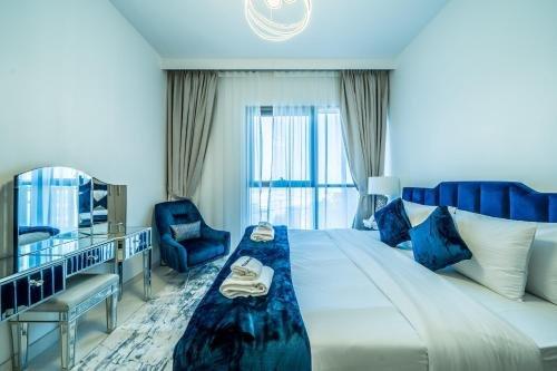Дубай: 1BR Apartment in CREEKSIDE 18; Dubai Creek Harbour
