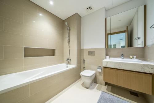 Дубай: 1BR Apartment in CREEKSIDE 18; Dubai Creek Harbour