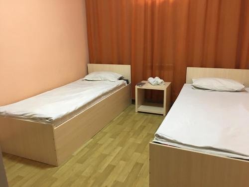 Караганда: Hostel Ekonom