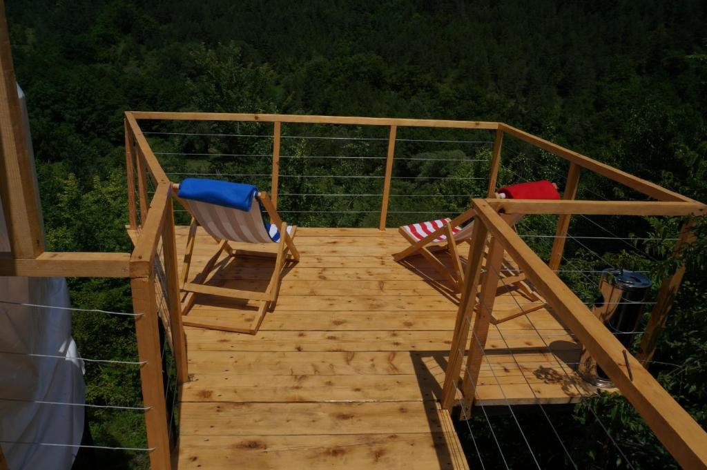 Амбролаури: Glamping Georgia Krikhi