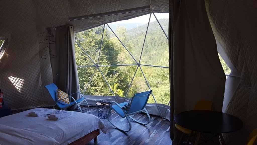 Амбролаури: Glamping Georgia Krikhi