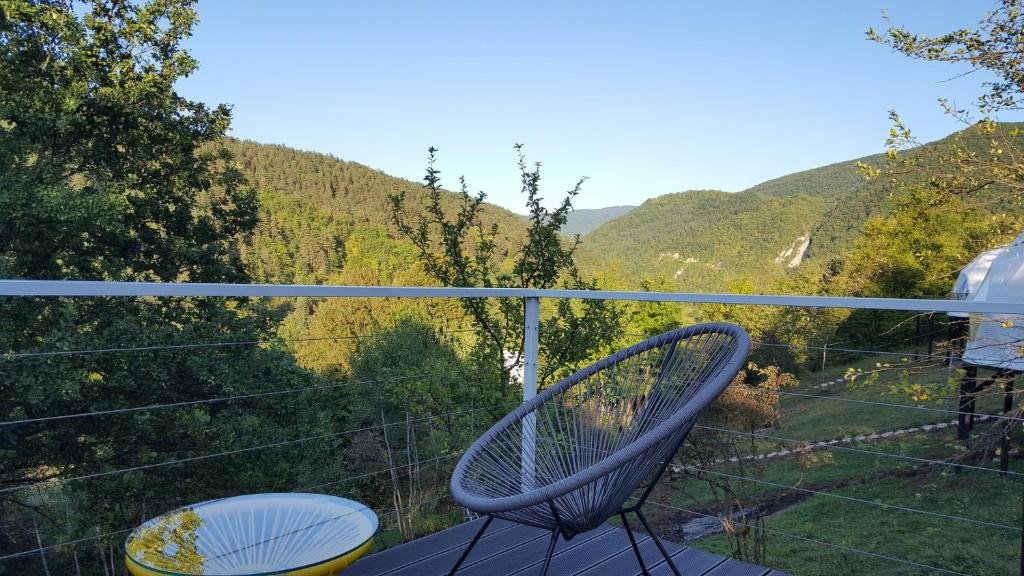 Амбролаури: Glamping Georgia Krikhi
