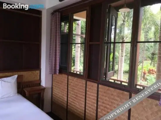 Као Лак: Lake View Bungalows