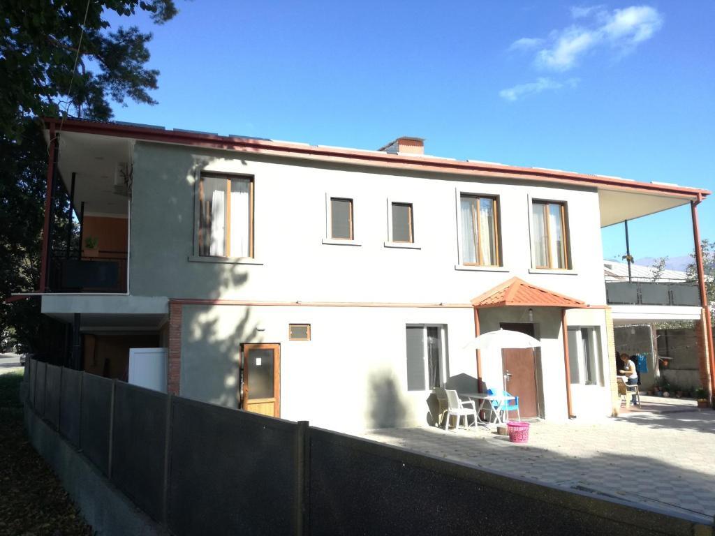 Кварели: Guest House Kakheti