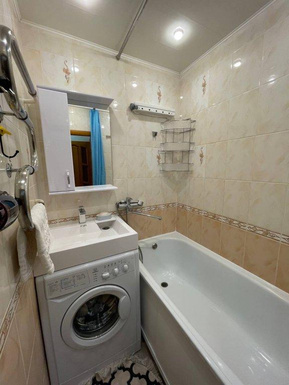 Новый Уренгой: Апартаменты МИР, пр-кт Ленинградский 14