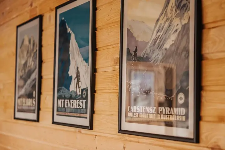 Степанцминда: Kazbegi Hut