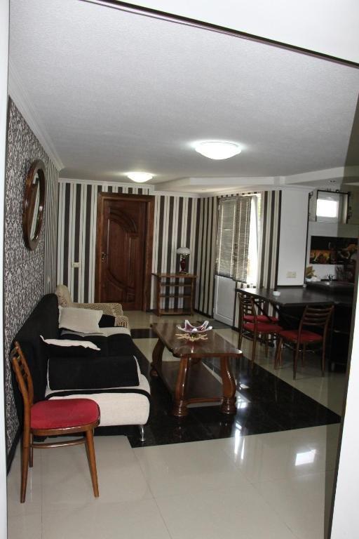 Телави: Giorgi's Apartment